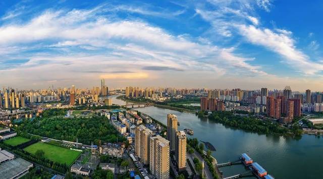 假山瀑布水景工程 假山瀑布水景工程