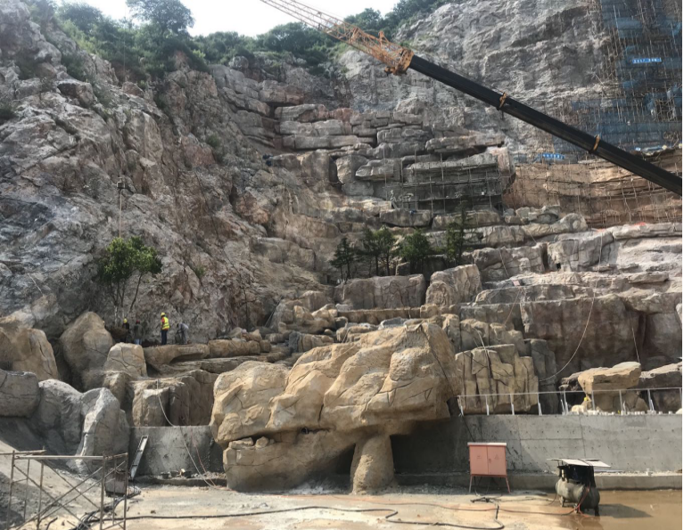 汤山矿坑公园施工现场