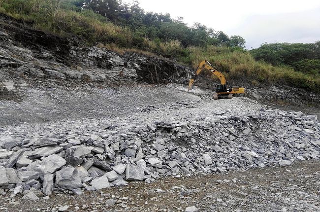 岳的大肥屁熟妇五十路99