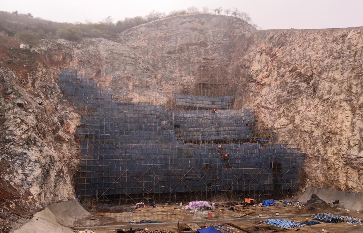 假山瀑布 假山瀑布